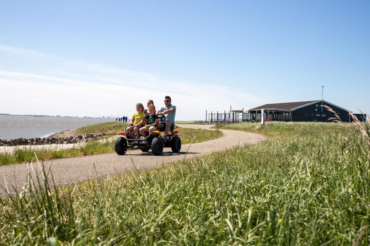 Luxe 5-Persoons Chalet Op Familiecamping Baarland Zewnętrze zdjęcie